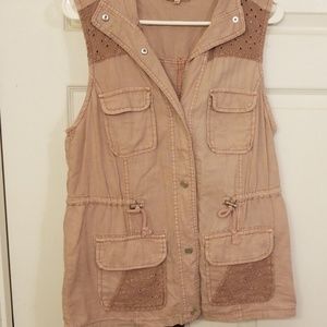 Maurices Utility vest